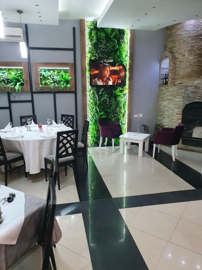 Sunny Hill Garden Stara Pazova Exterior foto