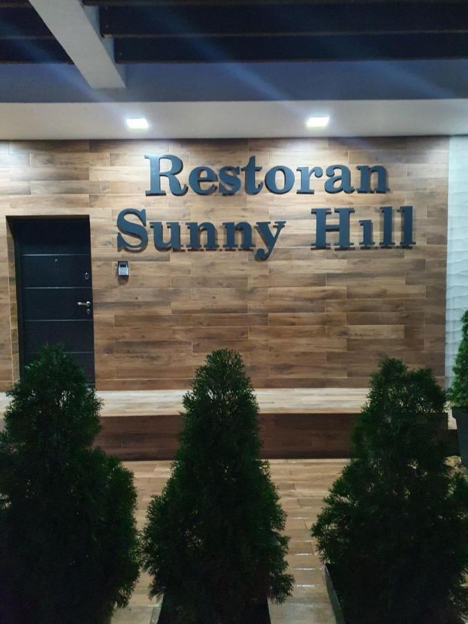 Sunny Hill Garden Stara Pazova Exterior foto