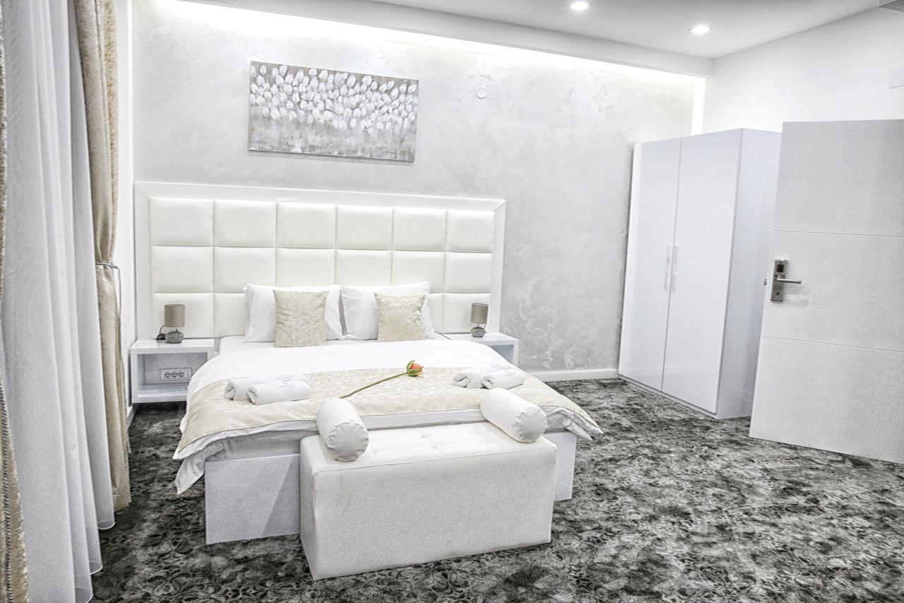Sunny Hill Garden Stara Pazova Exterior foto