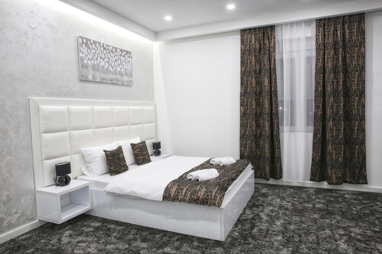 Sunny Hill Garden Stara Pazova Exterior foto