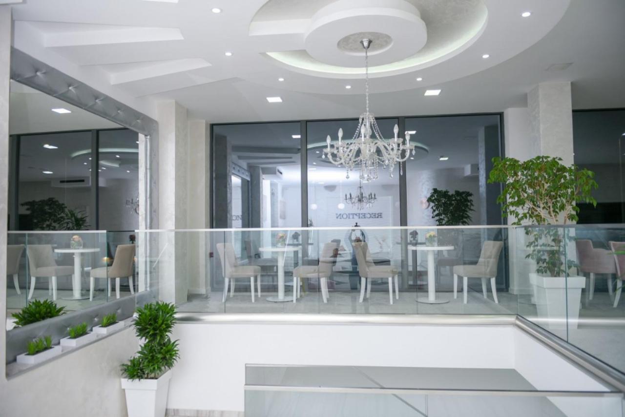 Sunny Hill Garden Stara Pazova Exterior foto